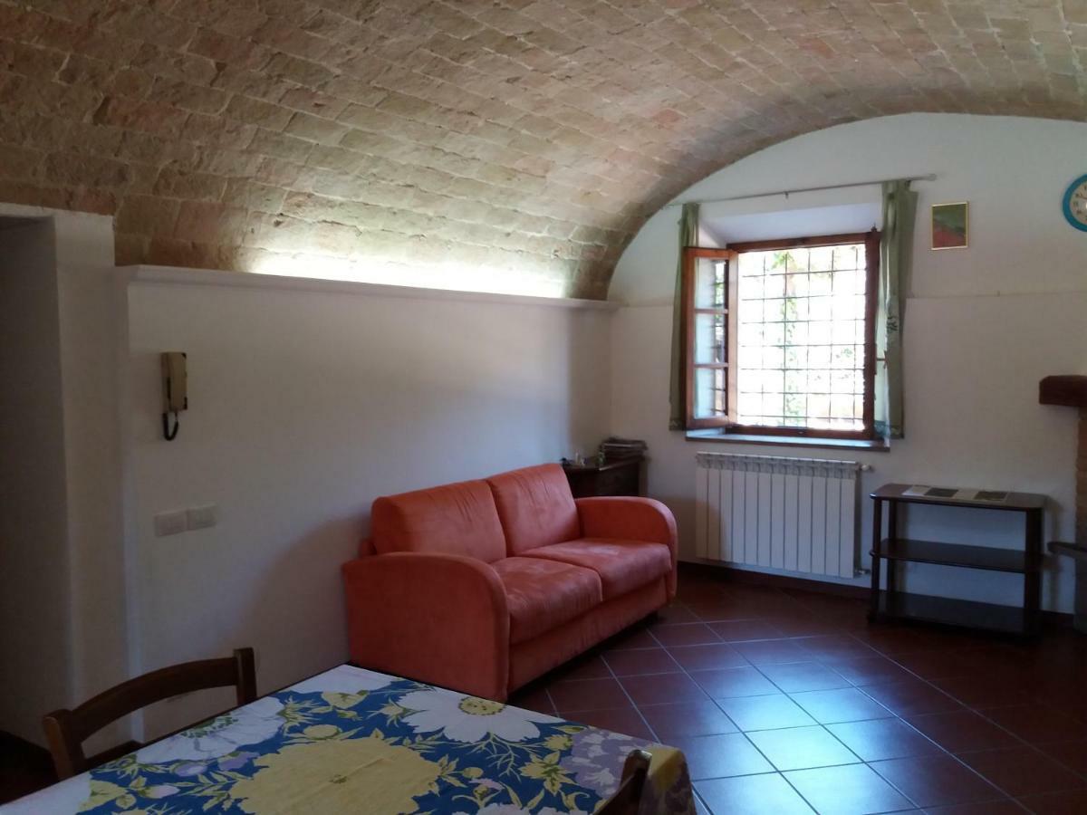 Affittacamere Antonio E Francesca Staggia Exteriör bild