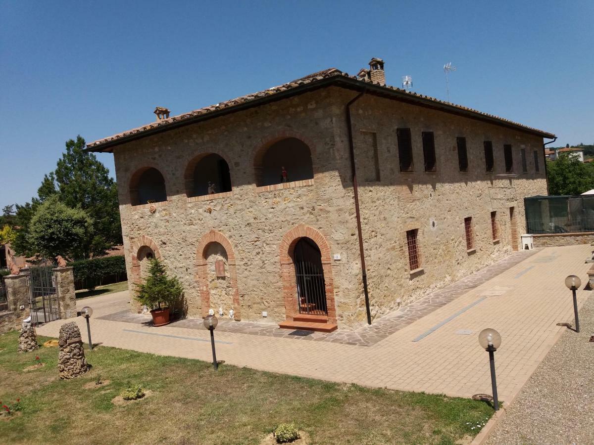 Affittacamere Antonio E Francesca Staggia Exteriör bild